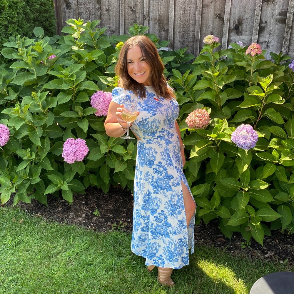 Meet your Posher, April